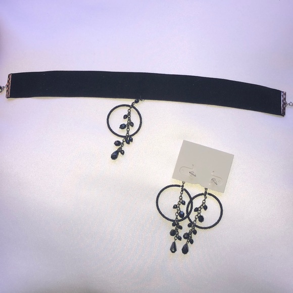 Black Velvet choker and matching earring set. - Picture 2 of 5